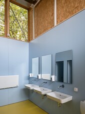 Des matériaux bruts - également dans l'aménagement intérieur