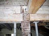 Support for beams on the first floor before renovation