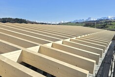 Riggisberg construit un bâtiment scolaire en éléments de bois durables